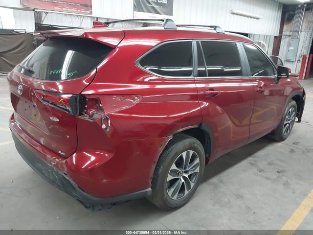 Toyota Highlander Xle 2023 5TDKDRAH9PS527211 Image 4