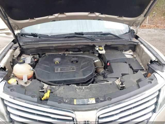 2017 LINCOLN MKC 5LMTJ2DHXHUL44535 Photo 9