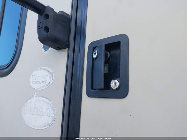 Продаж на аукціоні авто 2017 Keystone Carbon, vin: 4YDT27228HX420801, номер лоту: 44738719