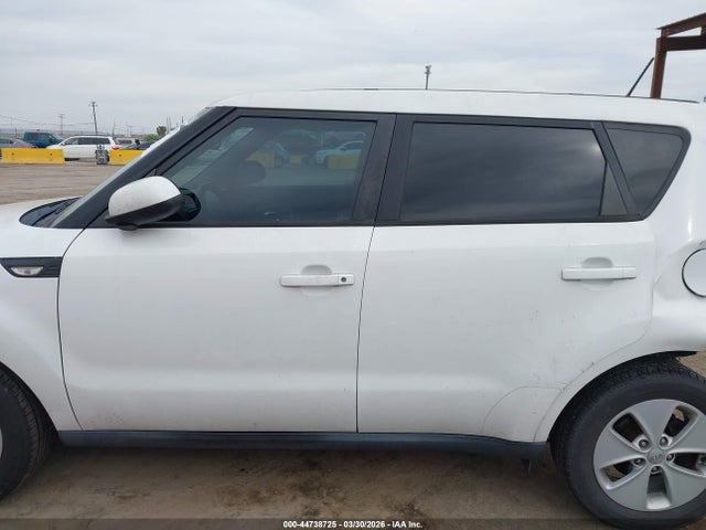 KIA Soul 2014 KNDJN2A23E7057972 Image 15