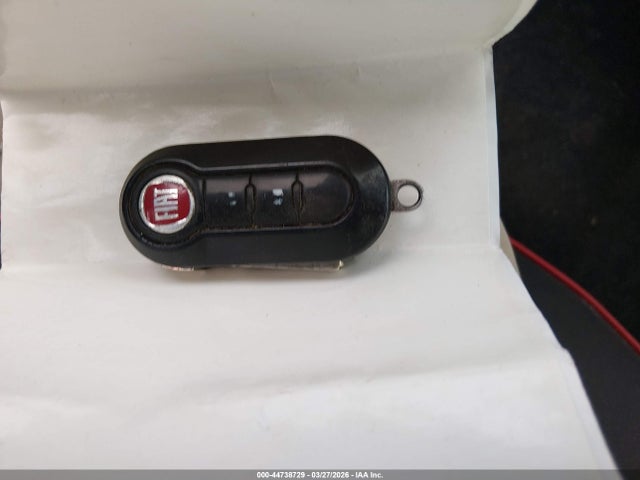 2018 FIAT 500 3C3CFFKH3JT465172 Photo 10