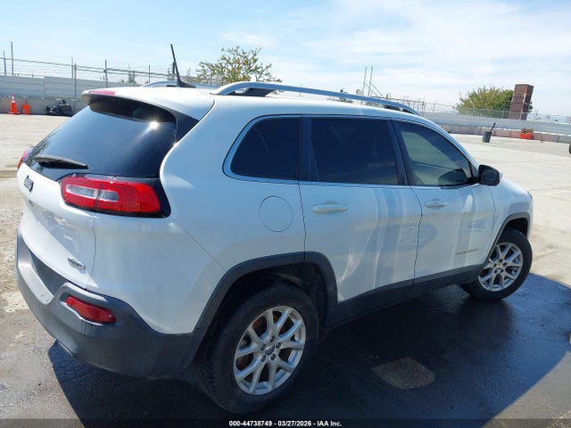 44738749 :رقم المزاد ، 1C4PJMLB2JD567644 vin ، 2018 Jeep Cherokee Latitude Plus 4x4 مزاد بيع