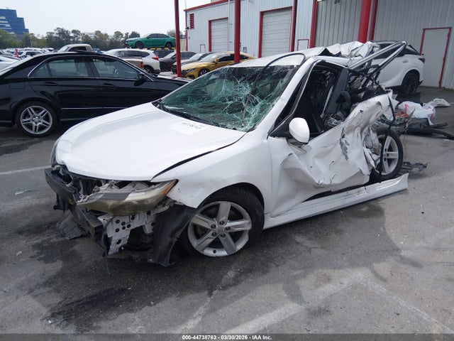 Toyota CAMRY SE 2014 4T1BF1FK9EU318541 Image 2