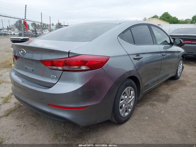 KMHD74LF0JU630403 Hyundai ELANTRA SE