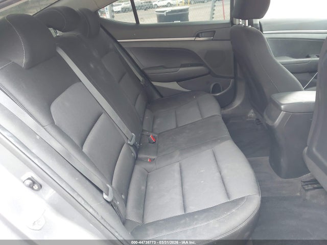 KMHD74LF0JU630403 Hyundai ELANTRA SE
