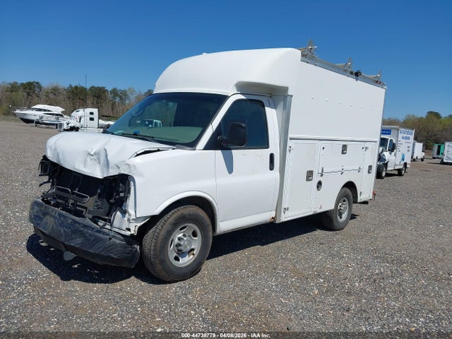 2013 CHEVROLET EXPRESS CUTAWAY 1GB0G2BGXD1110866 Photo 1