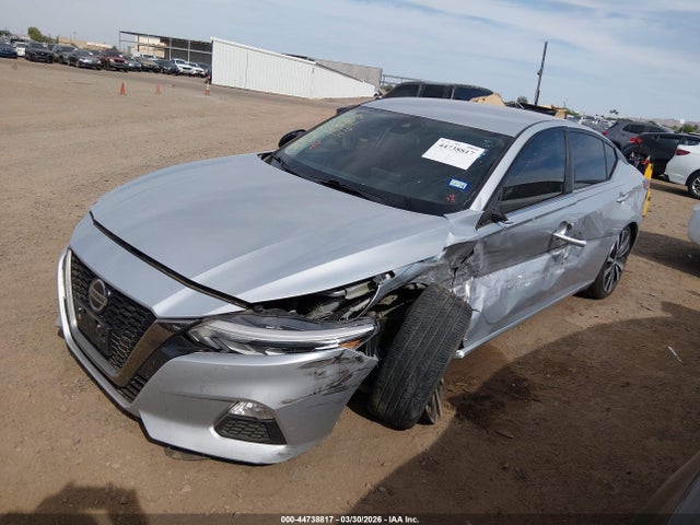 2020 Nissan Altima Sr Fwd მანქანა იყიდება აუქციონზე, vin: 1N4BL4CV8LC132222, აუქციონის ნომერი: 44738817