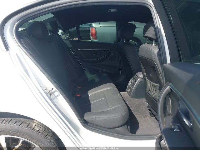 WBA8B9G5XJNU96719 BMW 330I