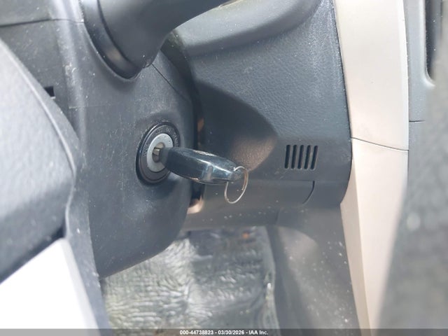 2013 TOYOTA COROLLA 5YFBU4EE8DP075369 Photo 10