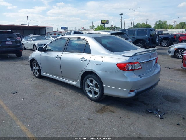 2013 TOYOTA COROLLA 5YFBU4EE8DP075369 Photo 2
