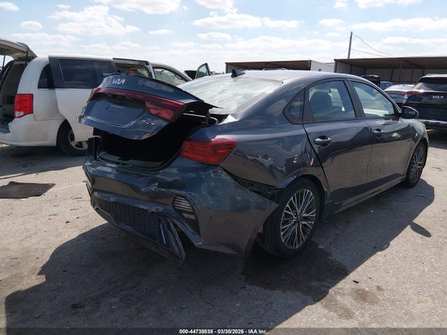 44738838 :رقم المزاد ، 3KPF54AD9PE606046 vin ، 2023 Kia Forte Gt-line مزاد بيع
