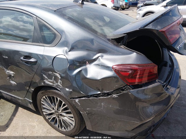 44738838 :رقم المزاد ، 3KPF54AD9PE606046 vin ، 2023 Kia Forte Gt-line مزاد بيع