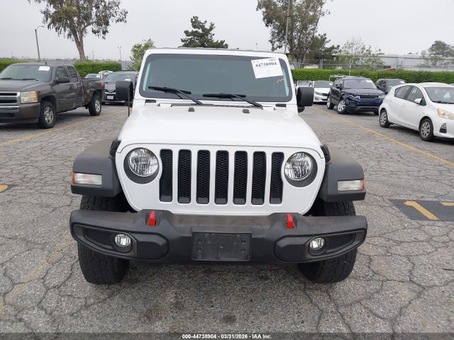 1C4HJXDG3JW227858 Jeep Wrangler Unlimited Sport S 4x4