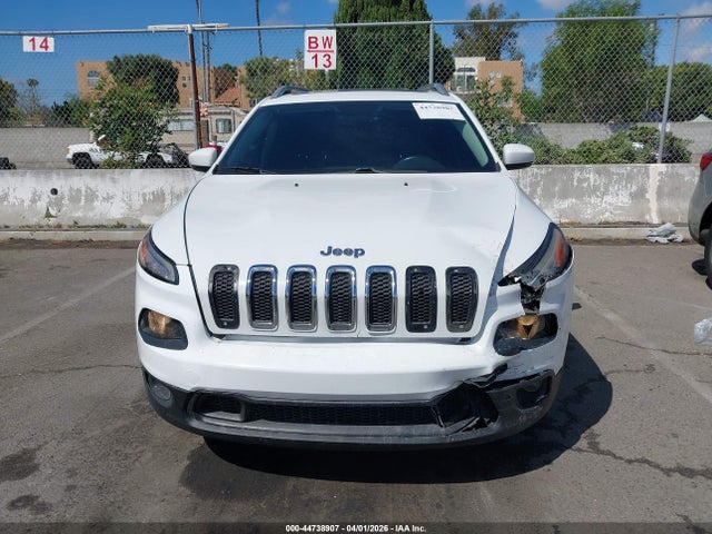 1C4PJLCS3GW336940 Jeep Cherokee Latitude
