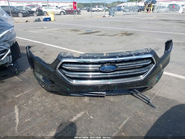 Продаж на аукціоні авто 2017 Ford Escape Se, vin: 1FMCU0GD1HUA37598, номер лоту: 44738925