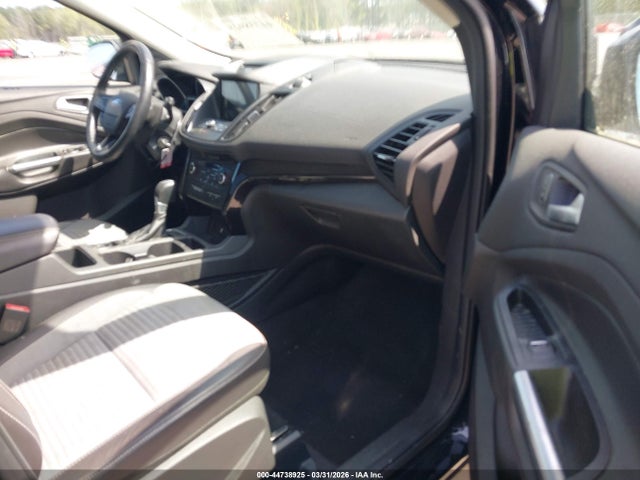 Продаж на аукціоні авто 2017 Ford Escape Se, vin: 1FMCU0GD1HUA37598, номер лоту: 44738925