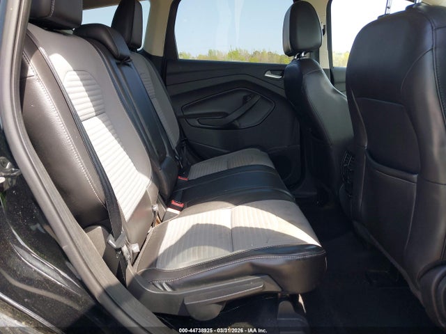 Продаж на аукціоні авто 2017 Ford Escape Se, vin: 1FMCU0GD1HUA37598, номер лоту: 44738925