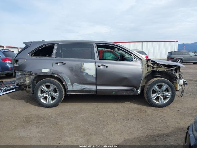 5TDDZRFH6JS488877 Toyota Highlander Limited