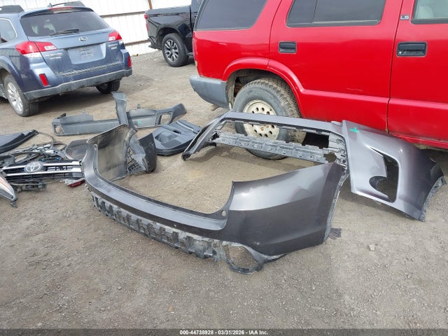 5TDDZRFH6JS488877 Toyota Highlander Limited