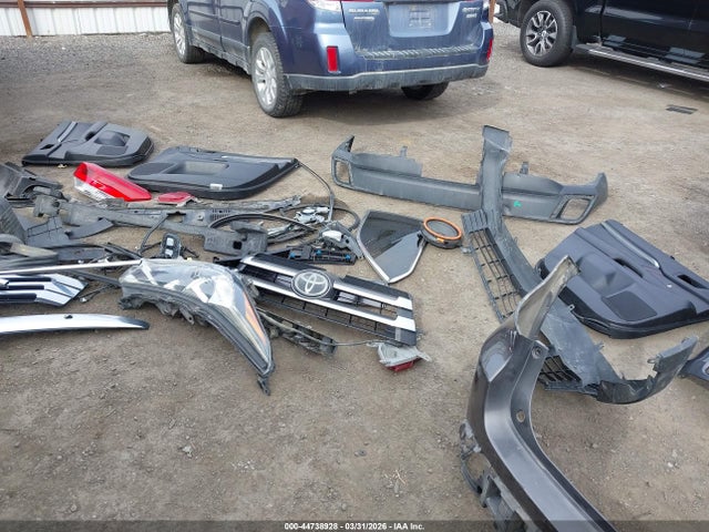 5TDDZRFH6JS488877 Toyota Highlander Limited