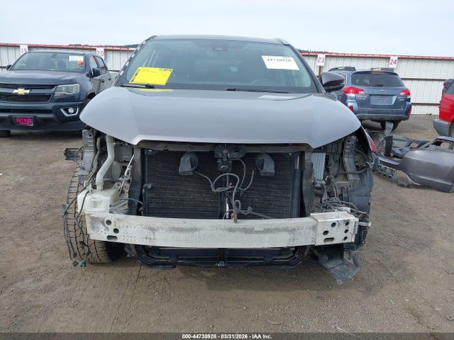 5TDDZRFH6JS488877 Toyota Highlander Limited