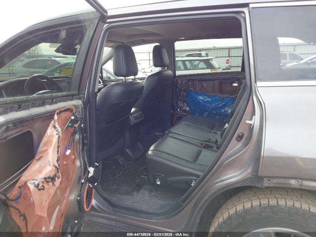 5TDDZRFH6JS488877 Toyota Highlander Limited
