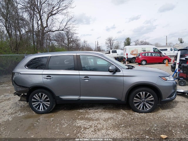Продаж на аукціоні авто 2019 Mitsubishi Outlander Se, vin: JA4AD3A32KZ034002, номер лоту: 44738947