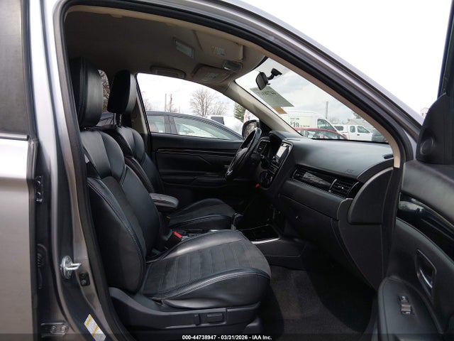 Продаж на аукціоні авто 2019 Mitsubishi Outlander Se, vin: JA4AD3A32KZ034002, номер лоту: 44738947