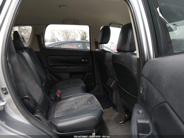 Продаж на аукціоні авто 2019 Mitsubishi Outlander Se, vin: JA4AD3A32KZ034002, номер лоту: 44738947