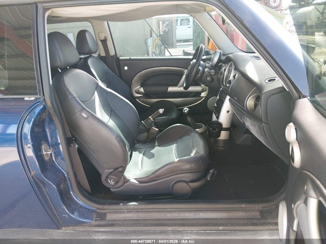 2004 MINI COOPER S WMWRE33424TD84019 Photo 4