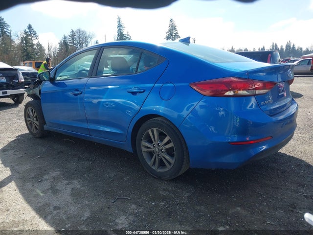 5NPD84LF8HH001977 Hyundai ELANTRA SE