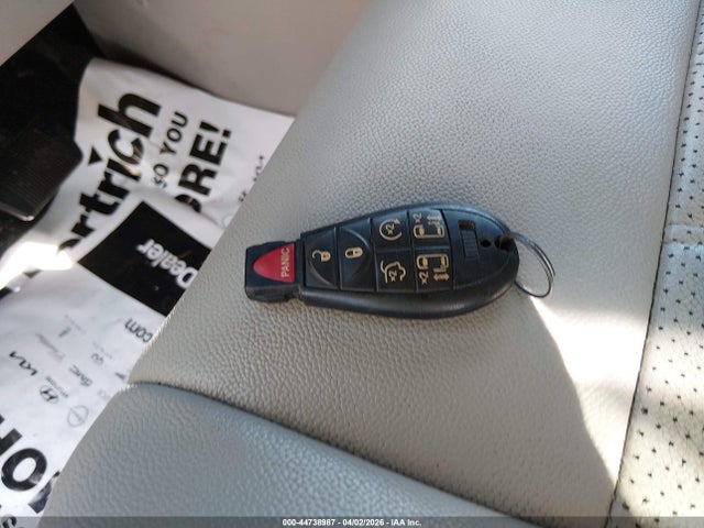 2013 Chrysler Town & Country Touring-l მანქანა იყიდება აუქციონზე, vin: 2C4RC1CG4DR535339, აუქციონის ნომერი: 44738987