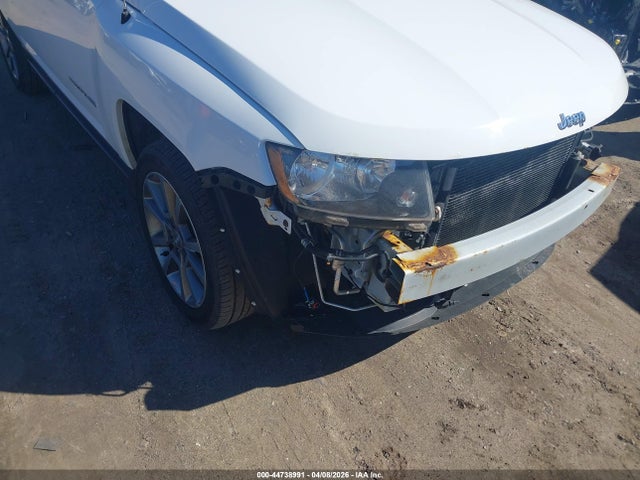 Jeep Compass High Altitude Edition 2016 1C4NJDEB5GD587500 Image 15