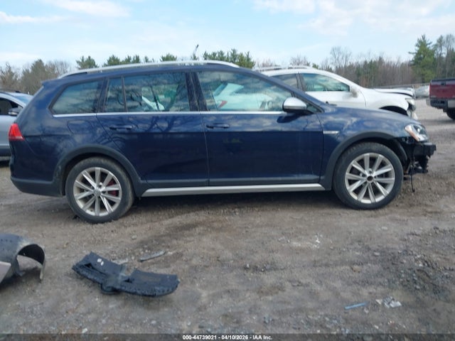 Auction sale of the 2017 Volkswagen Golf Alltrack Tsi S/tsi Se, vin: 3VWM17AU4HM538781, lot number: 44739021