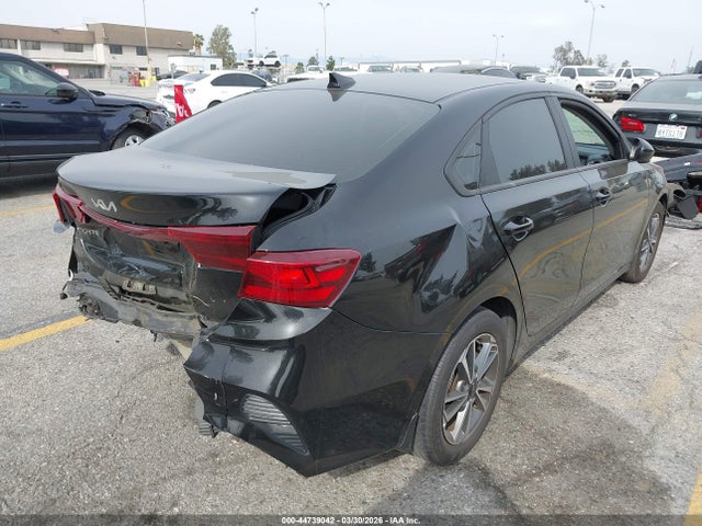 3KPF24AD6RE774318 KIA Forte Lxs
