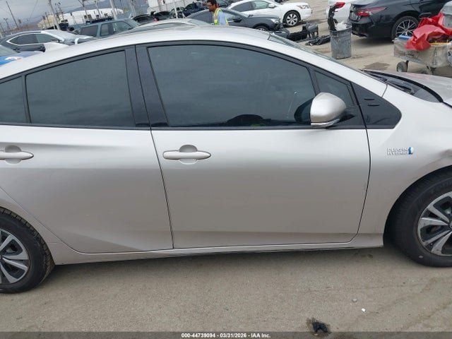 JTDKARFP5H3049817 Toyota Prius Prime Premium