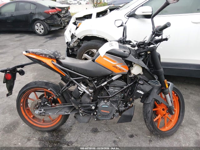KTM 200 Duke 2023 MD2JPC404PC026700 Image 12