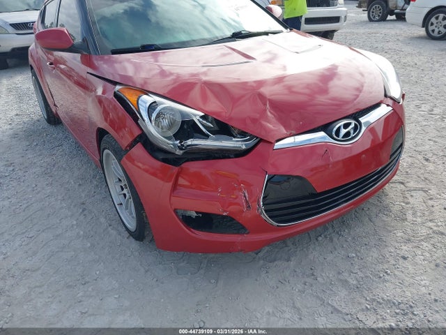 Продаж на аукціоні авто 2012 Hyundai Veloster Base W/red/black, vin: KMHTC6AD3CU058170, номер лоту: 44739109