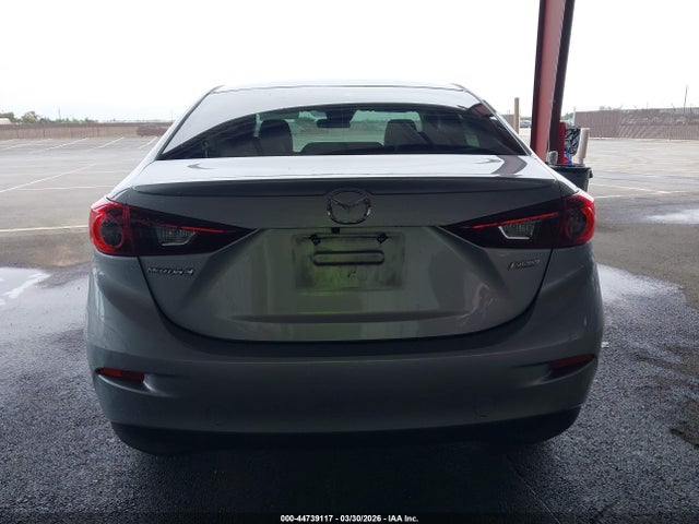 3MZBN1V35JM201908 Mazda Mazda3 Touring