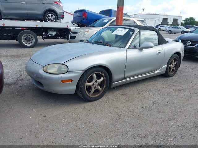 44739116 :رقم المزاد ، JM1NB3532Y0156198 vin ، 2000 Mazda Mx-5 Miata مزاد بيع
