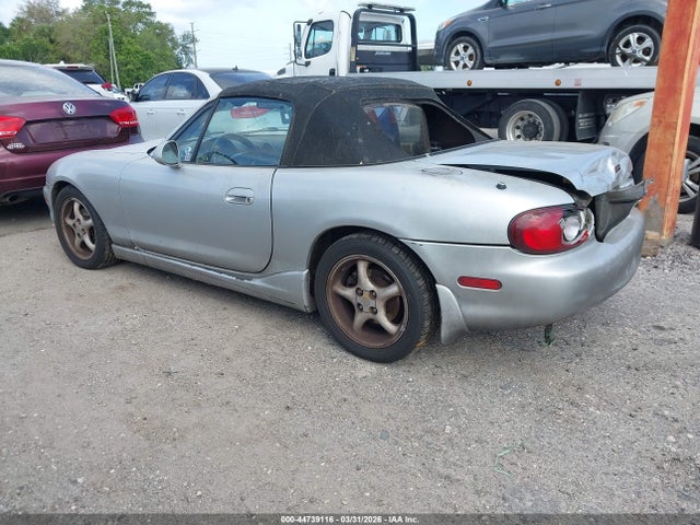 44739116 :رقم المزاد ، JM1NB3532Y0156198 vin ، 2000 Mazda Mx-5 Miata مزاد بيع