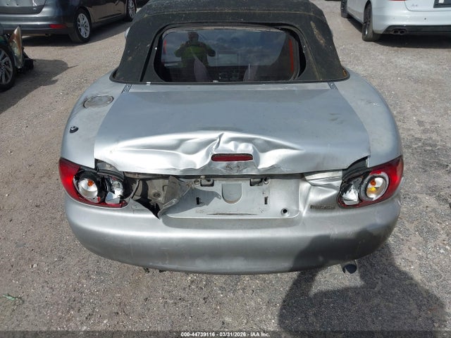 44739116 :رقم المزاد ، JM1NB3532Y0156198 vin ، 2000 Mazda Mx-5 Miata مزاد بيع