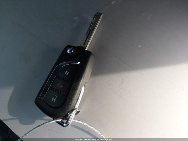Toyota RAV4 LE 2019 JTMF1RFV4KD034386 Image 11