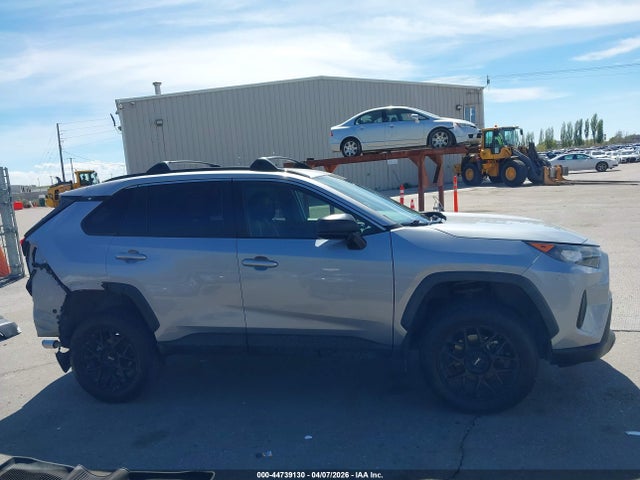Toyota RAV4 LE 2019 JTMF1RFV4KD034386 Image 14