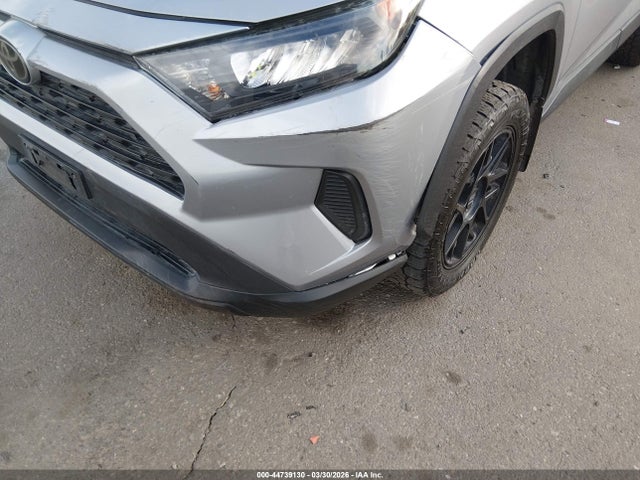 Toyota RAV4 LE 2019 JTMF1RFV4KD034386 Image 21