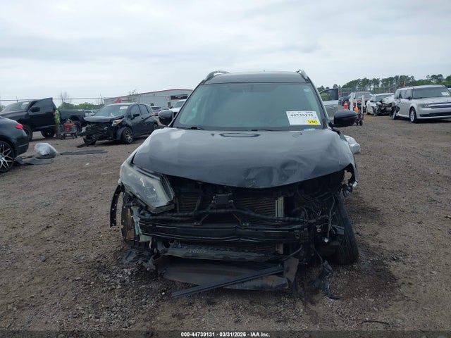 44739131 :رقم المزاد ، 5N1AT2MV2JC758432 vin ، 2018 Nissan Rogue Sv مزاد بيع