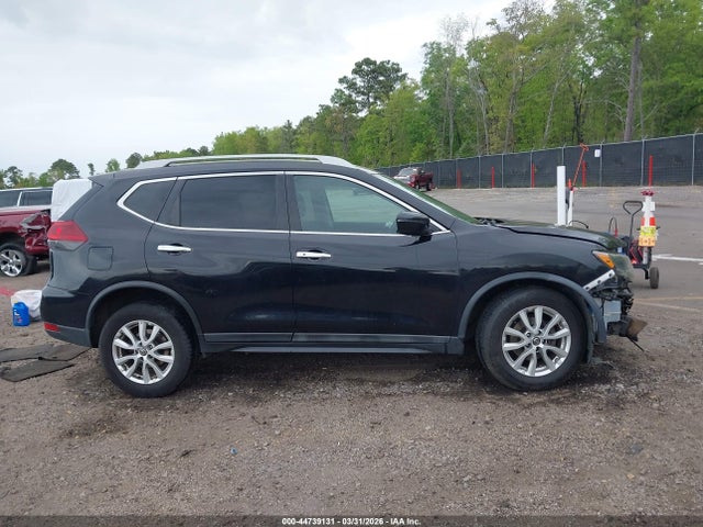 44739131 :رقم المزاد ، 5N1AT2MV2JC758432 vin ، 2018 Nissan Rogue Sv مزاد بيع