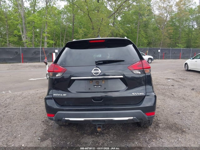 44739131 :رقم المزاد ، 5N1AT2MV2JC758432 vin ، 2018 Nissan Rogue Sv مزاد بيع