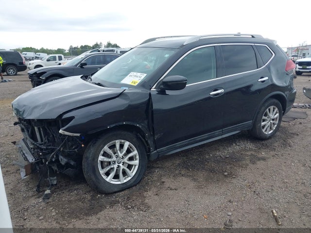 44739131 :رقم المزاد ، 5N1AT2MV2JC758432 vin ، 2018 Nissan Rogue Sv مزاد بيع