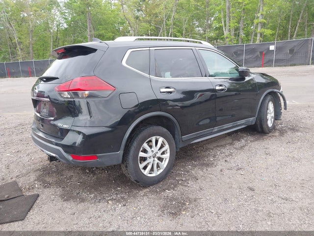 44739131 :رقم المزاد ، 5N1AT2MV2JC758432 vin ، 2018 Nissan Rogue Sv مزاد بيع